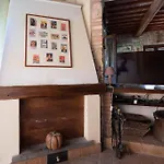 בית נופש I Camini - Outbuilding, Dependance - Swimming Pool - Garden - Bbq And Fireplaces - Soccer Field *